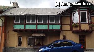 [P02] Vila Ileana Sinaia - vedere din fata vilei, un alt punct de reper fiind fântâna din fața vilei » foto by danoradea
 - 
<span class="allrVoted glyphicon glyphicon-heart hidden" id="av431875"></span>
<a class="m-l-10 hidden" id="sv431875" onclick="voting_Foto_DelVot(,431875,7678)" role="button">șterge vot <span class="glyphicon glyphicon-remove"></span></a>
<a id="v9431875" class=" c-red"  onclick="voting_Foto_SetVot(431875)" role="button"><span class="glyphicon glyphicon-heart-empty"></span> <b>LIKE</b> = Votează poza</a> <img class="hidden"  id="f431875W9" src="/imagini/loader.gif" border="0" /><span class="AjErrMes hidden" id="e431875ErM"></span>