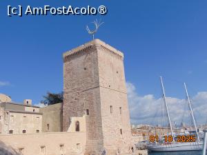 [P50] iesirea din portul vechi intre cetatea Saint Nicolas si fortul Saint Jean » foto by Yolanda
 - 
<span class="allrVoted glyphicon glyphicon-heart hidden" id="av1513518"></span>
<a class="m-l-10 hidden" id="sv1513518" onclick="voting_Foto_DelVot(,1513518,7772)" role="button">șterge vot <span class="glyphicon glyphicon-remove"></span></a>
<a id="v91513518" class=" c-red"  onclick="voting_Foto_SetVot(1513518)" role="button"><span class="glyphicon glyphicon-heart-empty"></span> <b>LIKE</b> = Votează poza</a> <img class="hidden"  id="f1513518W9" src="/imagini/loader.gif" border="0" /><span class="AjErrMes hidden" id="e1513518ErM"></span>