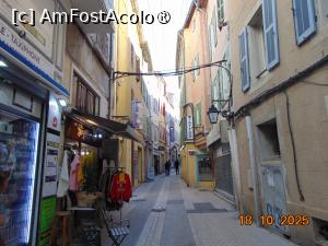 [P18] centrul vechi Aubagne » foto by Yolanda
 - 
<span class="allrVoted glyphicon glyphicon-heart hidden" id="av1514084"></span>
<a class="m-l-10 hidden" id="sv1514084" onclick="voting_Foto_DelVot(,1514084,7772)" role="button">șterge vot <span class="glyphicon glyphicon-remove"></span></a>
<a id="v91514084" class=" c-red"  onclick="voting_Foto_SetVot(1514084)" role="button"><span class="glyphicon glyphicon-heart-empty"></span> <b>LIKE</b> = Votează poza</a> <img class="hidden"  id="f1514084W9" src="/imagini/loader.gif" border="0" /><span class="AjErrMes hidden" id="e1514084ErM"></span>