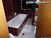 [P06] Guest House Andrea, baia cea cu , cadă » foto by dannek
 - 
<span class="allrVoted glyphicon glyphicon-heart hidden" id="av151546"></span>
<a class="m-l-10 hidden" id="sv151546" onclick="voting_Foto_DelVot(,151546,7785)" role="button">șterge vot <span class="glyphicon glyphicon-remove"></span></a>
<a id="v9151546" class=" c-red"  onclick="voting_Foto_SetVot(151546)" role="button"><span class="glyphicon glyphicon-heart-empty"></span> <b>LIKE</b> = Votează poza</a> <img class="hidden"  id="f151546W9" src="/imagini/loader.gif" border="0" /><span class="AjErrMes hidden" id="e151546ErM"></span>