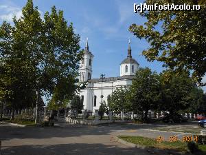 [P08] Kladovo - Biserica oraşului, frumoasă, într-un cadru verde.  » foto by iulianic
 - 
<span class="allrVoted glyphicon glyphicon-heart hidden" id="av554038"></span>
<a class="m-l-10 hidden" id="sv554038" onclick="voting_Foto_DelVot(,554038,7892)" role="button">șterge vot <span class="glyphicon glyphicon-remove"></span></a>
<a id="v9554038" class=" c-red"  onclick="voting_Foto_SetVot(554038)" role="button"><span class="glyphicon glyphicon-heart-empty"></span> <b>LIKE</b> = Votează poza</a> <img class="hidden"  id="f554038W9" src="/imagini/loader.gif" border="0" /><span class="AjErrMes hidden" id="e554038ErM"></span>
