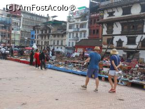 [P19] Kathmandu - În Piața Durbar, la cumpărături. » foto by iulianic
 - 
<span class="allrVoted glyphicon glyphicon-heart hidden" id="av1469322"></span>
<a class="m-l-10 hidden" id="sv1469322" onclick="voting_Foto_DelVot(,1469322,7929)" role="button">șterge vot <span class="glyphicon glyphicon-remove"></span></a>
<a id="v91469322" class=" c-red"  onclick="voting_Foto_SetVot(1469322)" role="button"><span class="glyphicon glyphicon-heart-empty"></span> <b>LIKE</b> = Votează poza</a> <img class="hidden"  id="f1469322W9" src="/imagini/loader.gif" border="0" /><span class="AjErrMes hidden" id="e1469322ErM"></span>