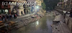 [P21] Kathmandu - La Templul Pashupatinath, locul de incinerare de pe malul râului Baghmati. » foto by iulianic
 - 
<span class="allrVoted glyphicon glyphicon-heart hidden" id="av1469324"></span>
<a class="m-l-10 hidden" id="sv1469324" onclick="voting_Foto_DelVot(,1469324,7929)" role="button">șterge vot <span class="glyphicon glyphicon-remove"></span></a>
<a id="v91469324" class=" c-red"  onclick="voting_Foto_SetVot(1469324)" role="button"><span class="glyphicon glyphicon-heart-empty"></span> <b>LIKE</b> = Votează poza</a> <img class="hidden"  id="f1469324W9" src="/imagini/loader.gif" border="0" /><span class="AjErrMes hidden" id="e1469324ErM"></span>