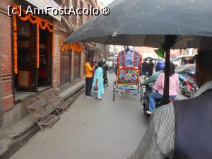 [P59] Kathmandu - Cu ricșa. » foto by iulianic
 - 
<span class="allrVoted glyphicon glyphicon-heart hidden" id="av1469362"></span>
<a class="m-l-10 hidden" id="sv1469362" onclick="voting_Foto_DelVot(,1469362,7929)" role="button">șterge vot <span class="glyphicon glyphicon-remove"></span></a>
<a id="v91469362" class=" c-red"  onclick="voting_Foto_SetVot(1469362)" role="button"><span class="glyphicon glyphicon-heart-empty"></span> <b>LIKE</b> = Votează poza</a> <img class="hidden"  id="f1469362W9" src="/imagini/loader.gif" border="0" /><span class="AjErrMes hidden" id="e1469362ErM"></span>