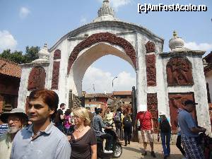 [P01] poarte de intrare » foto by buterfly*
 - 
<span class="allrVoted glyphicon glyphicon-heart hidden" id="av508666"></span>
<a class="m-l-10 hidden" id="sv508666" onclick="voting_Foto_DelVot(,508666,7929)" role="button">șterge vot <span class="glyphicon glyphicon-remove"></span></a>
<a id="v9508666" class=" c-red"  onclick="voting_Foto_SetVot(508666)" role="button"><span class="glyphicon glyphicon-heart-empty"></span> <b>LIKE</b> = Votează poza</a> <img class="hidden"  id="f508666W9" src="/imagini/loader.gif" border="0" /><span class="AjErrMes hidden" id="e508666ErM"></span>