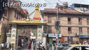 [P56] Intrarea în  Boudanath » foto by Mika
 - 
<span class="allrVoted glyphicon glyphicon-heart hidden" id="av1507329"></span>
<a class="m-l-10 hidden" id="sv1507329" onclick="voting_Foto_DelVot(,1507329,7929)" role="button">șterge vot <span class="glyphicon glyphicon-remove"></span></a>
<a id="v91507329" class=" c-red"  onclick="voting_Foto_SetVot(1507329)" role="button"><span class="glyphicon glyphicon-heart-empty"></span> <b>LIKE</b> = Votează poza</a> <img class="hidden"  id="f1507329W9" src="/imagini/loader.gif" border="0" /><span class="AjErrMes hidden" id="e1507329ErM"></span>