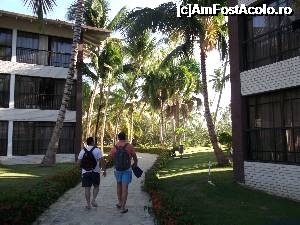 [P06] Alee prin resort » foto by deeutza
 - 
<span class="allrVoted glyphicon glyphicon-heart hidden" id="av702451"></span>
<a class="m-l-10 hidden" id="sv702451" onclick="voting_Foto_DelVot(,702451,7983)" role="button">șterge vot <span class="glyphicon glyphicon-remove"></span></a>
<a id="v9702451" class=" c-red"  onclick="voting_Foto_SetVot(702451)" role="button"><span class="glyphicon glyphicon-heart-empty"></span> <b>LIKE</b> = Votează poza</a> <img class="hidden"  id="f702451W9" src="/imagini/loader.gif" border="0" /><span class="AjErrMes hidden" id="e702451ErM"></span>