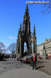 [P07] The Scott Monument Edimburg » foto by koko48
 - 
<span class="allrVoted glyphicon glyphicon-heart hidden" id="av420483"></span>
<a class="m-l-10 hidden" id="sv420483" onclick="voting_Foto_DelVot(,420483,7991)" role="button">șterge vot <span class="glyphicon glyphicon-remove"></span></a>
<a id="v9420483" class=" c-red"  onclick="voting_Foto_SetVot(420483)" role="button"><span class="glyphicon glyphicon-heart-empty"></span> <b>LIKE</b> = Votează poza</a> <img class="hidden"  id="f420483W9" src="/imagini/loader.gif" border="0" /><span class="AjErrMes hidden" id="e420483ErM"></span>