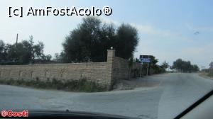 [P30] La intrarea în Xarrë, pentru varianta spre bacul peste canalul Vivari, se face la stânga » foto by Costi
 - 
<span class="allrVoted glyphicon glyphicon-heart hidden" id="av1112479"></span>
<a class="m-l-10 hidden" id="sv1112479" onclick="voting_Foto_DelVot(,1112479,8016)" role="button">șterge vot <span class="glyphicon glyphicon-remove"></span></a>
<a id="v91112479" class=" c-red"  onclick="voting_Foto_SetVot(1112479)" role="button"><span class="glyphicon glyphicon-heart-empty"></span> <b>LIKE</b> = Votează poza</a> <img class="hidden"  id="f1112479W9" src="/imagini/loader.gif" border="0" /><span class="AjErrMes hidden" id="e1112479ErM"></span>