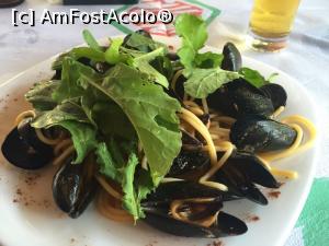 [P18] Paste cu fructe de mare,miam,miam ! » foto by hugovictor
 - 
<span class="allrVoted glyphicon glyphicon-heart hidden" id="av1036086"></span>
<a class="m-l-10 hidden" id="sv1036086" onclick="voting_Foto_DelVot(,1036086,8016)" role="button">șterge vot <span class="glyphicon glyphicon-remove"></span></a>
<a id="v91036086" class=" c-red"  onclick="voting_Foto_SetVot(1036086)" role="button"><span class="glyphicon glyphicon-heart-empty"></span> <b>LIKE</b> = Votează poza</a> <img class="hidden"  id="f1036086W9" src="/imagini/loader.gif" border="0" /><span class="AjErrMes hidden" id="e1036086ErM"></span>