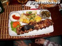 [P08] Coaste de porc cu mujdei de usturoi, salata castraveti si cartofi taranesti, totul la doar 20 lei. » foto by anadragusin
 - 
<span class="allrVoted glyphicon glyphicon-heart hidden" id="av172259"></span>
<a class="m-l-10 hidden" id="sv172259" onclick="voting_Foto_DelVot(,172259,8103)" role="button">șterge vot <span class="glyphicon glyphicon-remove"></span></a>
<a id="v9172259" class=" c-red"  onclick="voting_Foto_SetVot(172259)" role="button"><span class="glyphicon glyphicon-heart-empty"></span> <b>LIKE</b> = Votează poza</a> <img class="hidden"  id="f172259W9" src="/imagini/loader.gif" border="0" /><span class="AjErrMes hidden" id="e172259ErM"></span>