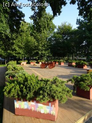 [P23] Amenajări peisagistice în parc. » foto by tata123 🔱
 - 
<span class="allrVoted glyphicon glyphicon-heart hidden" id="av1314439"></span>
<a class="m-l-10 hidden" id="sv1314439" onclick="voting_Foto_DelVot(,1314439,8118)" role="button">șterge vot <span class="glyphicon glyphicon-remove"></span></a>
<a id="v91314439" class=" c-red"  onclick="voting_Foto_SetVot(1314439)" role="button"><span class="glyphicon glyphicon-heart-empty"></span> <b>LIKE</b> = Votează poza</a> <img class="hidden"  id="f1314439W9" src="/imagini/loader.gif" border="0" /><span class="AjErrMes hidden" id="e1314439ErM"></span>