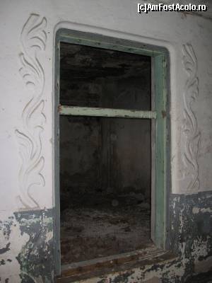 [P10] Detaliu fereastră interior - Conacul din Frăsinet » foto by tata123 🔱
 - 
<span class="allrVoted glyphicon glyphicon-heart hidden" id="av564364"></span>
<a class="m-l-10 hidden" id="sv564364" onclick="voting_Foto_DelVot(,564364,8118)" role="button">șterge vot <span class="glyphicon glyphicon-remove"></span></a>
<a id="v9564364" class=" c-red"  onclick="voting_Foto_SetVot(564364)" role="button"><span class="glyphicon glyphicon-heart-empty"></span> <b>LIKE</b> = Votează poza</a> <img class="hidden"  id="f564364W9" src="/imagini/loader.gif" border="0" /><span class="AjErrMes hidden" id="e564364ErM"></span>