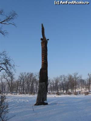 [P04] Totem în Parcul Vedea.  » foto by tata123 🔱
 - 
<span class="allrVoted glyphicon glyphicon-heart hidden" id="av594249"></span>
<a class="m-l-10 hidden" id="sv594249" onclick="voting_Foto_DelVot(,594249,8118)" role="button">șterge vot <span class="glyphicon glyphicon-remove"></span></a>
<a id="v9594249" class=" c-red"  onclick="voting_Foto_SetVot(594249)" role="button"><span class="glyphicon glyphicon-heart-empty"></span> <b>LIKE</b> = Votează poza</a> <img class="hidden"  id="f594249W9" src="/imagini/loader.gif" border="0" /><span class="AjErrMes hidden" id="e594249ErM"></span>