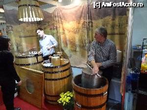 [P15] Vizită la degustare de vinuri.  » foto by Marian Preda
 - 
<span class="allrVoted glyphicon glyphicon-heart hidden" id="av691371"></span>
<a class="m-l-10 hidden" id="sv691371" onclick="voting_Foto_DelVot(,691371,8126)" role="button">șterge vot <span class="glyphicon glyphicon-remove"></span></a>
<a id="v9691371" class=" c-red"  onclick="voting_Foto_SetVot(691371)" role="button"><span class="glyphicon glyphicon-heart-empty"></span> <b>LIKE</b> = Votează poza</a> <img class="hidden"  id="f691371W9" src="/imagini/loader.gif" border="0" /><span class="AjErrMes hidden" id="e691371ErM"></span>