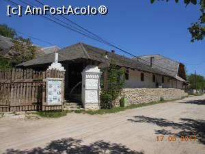 [P11] Butuceni - Eco Resort Butuceni. Intrarea &icirc;n incintă. » foto by iulianic
 - 
<span class="allrVoted glyphicon glyphicon-heart hidden" id="av1223550"></span>
<a class="m-l-10 hidden" id="sv1223550" onclick="voting_Foto_DelVot(,1223550,8126)" role="button">șterge vot <span class="glyphicon glyphicon-remove"></span></a>
<a id="v91223550" class=" c-red"  onclick="voting_Foto_SetVot(1223550)" role="button"><span class="glyphicon glyphicon-heart-empty"></span> <b>LIKE</b> = Votează poza</a> <img class="hidden"  id="f1223550W9" src="/imagini/loader.gif" border="0" /><span class="AjErrMes hidden" id="e1223550ErM"></span>