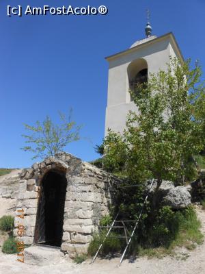 [P04] Butuceni - Intrarea &icirc;n mănăstirea rupestră. » foto by iulianic
 - 
<span class="allrVoted glyphicon glyphicon-heart hidden" id="av1223543"></span>
<a class="m-l-10 hidden" id="sv1223543" onclick="voting_Foto_DelVot(,1223543,8126)" role="button">șterge vot <span class="glyphicon glyphicon-remove"></span></a>
<a id="v91223543" class=" c-red"  onclick="voting_Foto_SetVot(1223543)" role="button"><span class="glyphicon glyphicon-heart-empty"></span> <b>LIKE</b> = Votează poza</a> <img class="hidden"  id="f1223543W9" src="/imagini/loader.gif" border="0" /><span class="AjErrMes hidden" id="e1223543ErM"></span>