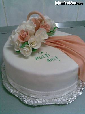 [P01] Tortul cel cu trandafiri
 (Îl mâncăm doar din priviri!)  » foto by puiutea
 - 
<span class="allrVoted glyphicon glyphicon-heart hidden" id="av580238"></span>
<a class="m-l-10 hidden" id="sv580238" onclick="voting_Foto_DelVot(,580238,8126)" role="button">șterge vot <span class="glyphicon glyphicon-remove"></span></a>
<a id="v9580238" class=" c-red"  onclick="voting_Foto_SetVot(580238)" role="button"><span class="glyphicon glyphicon-heart-empty"></span> <b>LIKE</b> = Votează poza</a> <img class="hidden"  id="f580238W9" src="/imagini/loader.gif" border="0" /><span class="AjErrMes hidden" id="e580238ErM"></span>