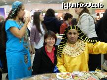 [P17] Prietena mea trandafir1970 s-a dat de partea...faraonului...era ora mesei si ii era foame...(pleeease, sa nu ma bati!:))))) » foto by ileanaxperta*
 - 
<span class="allrVoted glyphicon glyphicon-heart hidden" id="av272924"></span>
<a class="m-l-10 hidden" id="sv272924" onclick="voting_Foto_DelVot(,272924,8126)" role="button">șterge vot <span class="glyphicon glyphicon-remove"></span></a>
<a id="v9272924" class=" c-red"  onclick="voting_Foto_SetVot(272924)" role="button"><span class="glyphicon glyphicon-heart-empty"></span> <b>LIKE</b> = Votează poza</a> <img class="hidden"  id="f272924W9" src="/imagini/loader.gif" border="0" /><span class="AjErrMes hidden" id="e272924ErM"></span>