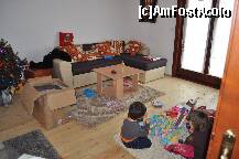 [P04] in livingul noii case, la caldurica » foto by Sanziana
 - 
<span class="allrVoted glyphicon glyphicon-heart hidden" id="av173742"></span>
<a class="m-l-10 hidden" id="sv173742" onclick="voting_Foto_DelVot(,173742,8126)" role="button">șterge vot <span class="glyphicon glyphicon-remove"></span></a>
<a id="v9173742" class=" c-red"  onclick="voting_Foto_SetVot(173742)" role="button"><span class="glyphicon glyphicon-heart-empty"></span> <b>LIKE</b> = Votează poza</a> <img class="hidden"  id="f173742W9" src="/imagini/loader.gif" border="0" /><span class="AjErrMes hidden" id="e173742ErM"></span>