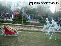 [P03] Bucuresti in haine de sarbatoare - Parcul Cuza, renii lui Mos Craciun sa va aduca tot ce e mai bun! » foto by magdalena
 - 
<span class="allrVoted glyphicon glyphicon-heart hidden" id="av285671"></span>
<a class="m-l-10 hidden" id="sv285671" onclick="voting_Foto_DelVot(,285671,8126)" role="button">șterge vot <span class="glyphicon glyphicon-remove"></span></a>
<a id="v9285671" class=" c-red"  onclick="voting_Foto_SetVot(285671)" role="button"><span class="glyphicon glyphicon-heart-empty"></span> <b>LIKE</b> = Votează poza</a> <img class="hidden"  id="f285671W9" src="/imagini/loader.gif" border="0" /><span class="AjErrMes hidden" id="e285671ErM"></span>