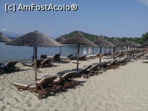 [P15] La Koukounairies azi e canicula, e naduf, noroc ca sunt destule locuri libere sub umbrelutele de stuf » foto by dorgo
 - 
<span class="allrVoted glyphicon glyphicon-heart hidden" id="av826337"></span>
<a class="m-l-10 hidden" id="sv826337" onclick="voting_Foto_DelVot(,826337,8126)" role="button">șterge vot <span class="glyphicon glyphicon-remove"></span></a>
<a id="v9826337" class=" c-red"  onclick="voting_Foto_SetVot(826337)" role="button"><span class="glyphicon glyphicon-heart-empty"></span> <b>LIKE</b> = Votează poza</a> <img class="hidden"  id="f826337W9" src="/imagini/loader.gif" border="0" /><span class="AjErrMes hidden" id="e826337ErM"></span>