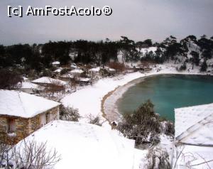 [P23] Golful Aliki, iarna (sursa Internet)  » foto by dorgo
 - 
<span class="allrVoted glyphicon glyphicon-heart hidden" id="av826345"></span>
<a class="m-l-10 hidden" id="sv826345" onclick="voting_Foto_DelVot(,826345,8126)" role="button">șterge vot <span class="glyphicon glyphicon-remove"></span></a>
<a id="v9826345" class=" c-red"  onclick="voting_Foto_SetVot(826345)" role="button"><span class="glyphicon glyphicon-heart-empty"></span> <b>LIKE</b> = Votează poza</a> <img class="hidden"  id="f826345W9" src="/imagini/loader.gif" border="0" /><span class="AjErrMes hidden" id="e826345ErM"></span>