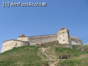 [P06] Cetatea Râşnov » foto by Michi
 - 
<span class="allrVoted glyphicon glyphicon-heart hidden" id="av1183258"></span>
<a class="m-l-10 hidden" id="sv1183258" onclick="voting_Foto_DelVot(,1183258,8126)" role="button">șterge vot <span class="glyphicon glyphicon-remove"></span></a>
<a id="v91183258" class=" c-red"  onclick="voting_Foto_SetVot(1183258)" role="button"><span class="glyphicon glyphicon-heart-empty"></span> <b>LIKE</b> = Votează poza</a> <img class="hidden"  id="f1183258W9" src="/imagini/loader.gif" border="0" /><span class="AjErrMes hidden" id="e1183258ErM"></span>