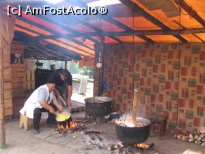 [P07] Stâna lui Stefan pe transalpina » foto by Michi
 - 
<span class="allrVoted glyphicon glyphicon-heart hidden" id="av1183259"></span>
<a class="m-l-10 hidden" id="sv1183259" onclick="voting_Foto_DelVot(,1183259,8126)" role="button">șterge vot <span class="glyphicon glyphicon-remove"></span></a>
<a id="v91183259" class=" c-red"  onclick="voting_Foto_SetVot(1183259)" role="button"><span class="glyphicon glyphicon-heart-empty"></span> <b>LIKE</b> = Votează poza</a> <img class="hidden"  id="f1183259W9" src="/imagini/loader.gif" border="0" /><span class="AjErrMes hidden" id="e1183259ErM"></span>