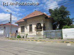 [P01] Casa în care m-am născut acum aproape 87 de ani » foto by Michi
 - 
<span class="allrVoted glyphicon glyphicon-heart hidden" id="av1225312"></span>
<a class="m-l-10 hidden" id="sv1225312" onclick="voting_Foto_DelVot(,1225312,8126)" role="button">șterge vot <span class="glyphicon glyphicon-remove"></span></a>
<a id="v91225312" class=" c-red"  onclick="voting_Foto_SetVot(1225312)" role="button"><span class="glyphicon glyphicon-heart-empty"></span> <b>LIKE</b> = Votează poza</a> <img class="hidden"  id="f1225312W9" src="/imagini/loader.gif" border="0" /><span class="AjErrMes hidden" id="e1225312ErM"></span>