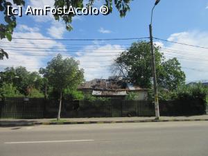 [P02] Într-o rână, casa bunicului meu Sava Ariton sfidează aproape 150 de ani  care au trecut peste ea. » foto by Michi
 - 
<span class="allrVoted glyphicon glyphicon-heart hidden" id="av1225313"></span>
<a class="m-l-10 hidden" id="sv1225313" onclick="voting_Foto_DelVot(,1225313,8126)" role="button">șterge vot <span class="glyphicon glyphicon-remove"></span></a>
<a id="v91225313" class=" c-red"  onclick="voting_Foto_SetVot(1225313)" role="button"><span class="glyphicon glyphicon-heart-empty"></span> <b>LIKE</b> = Votează poza</a> <img class="hidden"  id="f1225313W9" src="/imagini/loader.gif" border="0" /><span class="AjErrMes hidden" id="e1225313ErM"></span>