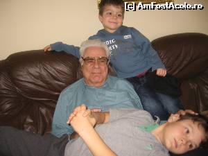 [P08] Călare pe bunicu´ » foto by Cornel
 - 
<span class="allrVoted glyphicon glyphicon-heart hidden" id="av579334"></span>
<a class="m-l-10 hidden" id="sv579334" onclick="voting_Foto_DelVot(,579334,8126)" role="button">șterge vot <span class="glyphicon glyphicon-remove"></span></a>
<a id="v9579334" class=" c-red"  onclick="voting_Foto_SetVot(579334)" role="button"><span class="glyphicon glyphicon-heart-empty"></span> <b>LIKE</b> = Votează poza</a> <img class="hidden"  id="f579334W9" src="/imagini/loader.gif" border="0" /><span class="AjErrMes hidden" id="e579334ErM"></span>