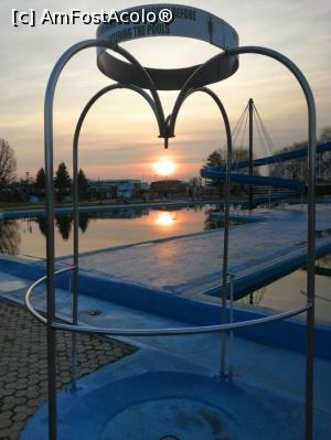 [P05] Complexul de agrement Muresul (Week-end) din Tg.Mures, la apus de soare » foto by dorgo
 - 
<span class="allrVoted glyphicon glyphicon-heart hidden" id="av1245801"></span>
<a class="m-l-10 hidden" id="sv1245801" onclick="voting_Foto_DelVot(,1245801,8128)" role="button">șterge vot <span class="glyphicon glyphicon-remove"></span></a>
<a id="v91245801" class=" c-red"  onclick="voting_Foto_SetVot(1245801)" role="button"><span class="glyphicon glyphicon-heart-empty"></span> <b>LIKE</b> = Votează poza</a> <img class="hidden"  id="f1245801W9" src="/imagini/loader.gif" border="0" /><span class="AjErrMes hidden" id="e1245801ErM"></span>