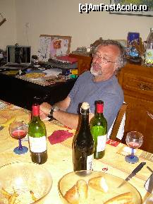 [P19] Dar branza nu prea aluneca pe gat fara un pahar de vin rosu » foto by dorgo
 - 
<span class="allrVoted glyphicon glyphicon-heart hidden" id="av170739"></span>
<a class="m-l-10 hidden" id="sv170739" onclick="voting_Foto_DelVot(,170739,8139)" role="button">șterge vot <span class="glyphicon glyphicon-remove"></span></a>
<a id="v9170739" class=" c-red"  onclick="voting_Foto_SetVot(170739)" role="button"><span class="glyphicon glyphicon-heart-empty"></span> <b>LIKE</b> = Votează poza</a> <img class="hidden"  id="f170739W9" src="/imagini/loader.gif" border="0" /><span class="AjErrMes hidden" id="e170739ErM"></span>