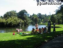 [P16] Picnic în Grădina Botanică » foto by badge®
 - 
<span class="allrVoted glyphicon glyphicon-heart hidden" id="av171861"></span>
<a class="m-l-10 hidden" id="sv171861" onclick="voting_Foto_DelVot(,171861,8157)" role="button">șterge vot <span class="glyphicon glyphicon-remove"></span></a>
<a id="v9171861" class=" c-red"  onclick="voting_Foto_SetVot(171861)" role="button"><span class="glyphicon glyphicon-heart-empty"></span> <b>LIKE</b> = Votează poza</a> <img class="hidden"  id="f171861W9" src="/imagini/loader.gif" border="0" /><span class="AjErrMes hidden" id="e171861ErM"></span>