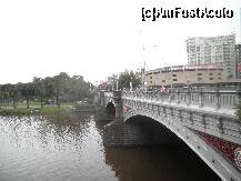 [P03] podul peste raul Yarra » foto by grecudoina
 - 
<span class="allrVoted glyphicon glyphicon-heart hidden" id="av279432"></span>
<a class="m-l-10 hidden" id="sv279432" onclick="voting_Foto_DelVot(,279432,8157)" role="button">șterge vot <span class="glyphicon glyphicon-remove"></span></a>
<a id="v9279432" class=" c-red"  onclick="voting_Foto_SetVot(279432)" role="button"><span class="glyphicon glyphicon-heart-empty"></span> <b>LIKE</b> = Votează poza</a> <img class="hidden"  id="f279432W9" src="/imagini/loader.gif" border="0" /><span class="AjErrMes hidden" id="e279432ErM"></span>