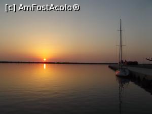 [P02] Răsărit de soare în Kymi » foto by irinad
 - 
<span class="allrVoted glyphicon glyphicon-heart hidden" id="av900817"></span>
<a class="m-l-10 hidden" id="sv900817" onclick="voting_Foto_DelVot(,900817,8175)" role="button">șterge vot <span class="glyphicon glyphicon-remove"></span></a>
<a id="v9900817" class=" c-red"  onclick="voting_Foto_SetVot(900817)" role="button"><span class="glyphicon glyphicon-heart-empty"></span> <b>LIKE</b> = Votează poza</a> <img class="hidden"  id="f900817W9" src="/imagini/loader.gif" border="0" /><span class="AjErrMes hidden" id="e900817ErM"></span>