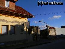 [P02] Hanul Sfântu Gheorghe Ighiu, vedere din stradă. » foto by creivean
 - 
<span class="allrVoted glyphicon glyphicon-heart hidden" id="av175975"></span>
<a class="m-l-10 hidden" id="sv175975" onclick="voting_Foto_DelVot(,175975,8230)" role="button">șterge vot <span class="glyphicon glyphicon-remove"></span></a>
<a id="v9175975" class=" c-red"  onclick="voting_Foto_SetVot(175975)" role="button"><span class="glyphicon glyphicon-heart-empty"></span> <b>LIKE</b> = Votează poza</a> <img class="hidden"  id="f175975W9" src="/imagini/loader.gif" border="0" /><span class="AjErrMes hidden" id="e175975ErM"></span>