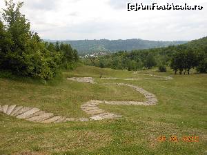 [P09] Lac de Verde - Golf & Leisure Resort. Aleea şerpuind spre Hole 5.  » foto by iulianic
 - 
<span class="allrVoted glyphicon glyphicon-heart hidden" id="av622621"></span>
<a class="m-l-10 hidden" id="sv622621" onclick="voting_Foto_DelVot(,622621,8246)" role="button">șterge vot <span class="glyphicon glyphicon-remove"></span></a>
<a id="v9622621" class=" c-red"  onclick="voting_Foto_SetVot(622621)" role="button"><span class="glyphicon glyphicon-heart-empty"></span> <b>LIKE</b> = Votează poza</a> <img class="hidden"  id="f622621W9" src="/imagini/loader.gif" border="0" /><span class="AjErrMes hidden" id="e622621ErM"></span>