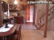 [P19] Bucataria este incorporata în living (aici cred ca ar fi fost necesar un perete despărţitor cu uşă glisantă pentru a nu-i deranja pe cei cazaţi în living în caz că ai nevoie la bucătărie) - iunie 2013 » foto by adry24
 - 
<span class="allrVoted glyphicon glyphicon-heart hidden" id="av494848"></span>
<a class="m-l-10 hidden" id="sv494848" onclick="voting_Foto_DelVot(,494848,8257)" role="button">șterge vot <span class="glyphicon glyphicon-remove"></span></a>
<a id="v9494848" class=" c-red"  onclick="voting_Foto_SetVot(494848)" role="button"><span class="glyphicon glyphicon-heart-empty"></span> <b>LIKE</b> = Votează poza</a> <img class="hidden"  id="f494848W9" src="/imagini/loader.gif" border="0" /><span class="AjErrMes hidden" id="e494848ErM"></span>