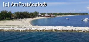[P10] Un colţ" de Thassos, pe când ne apropiam de insulă » foto by irinad
 - 
<span class="allrVoted glyphicon glyphicon-heart hidden" id="av1169669"></span>
<a class="m-l-10 hidden" id="sv1169669" onclick="voting_Foto_DelVot(,1169669,8286)" role="button">șterge vot <span class="glyphicon glyphicon-remove"></span></a>
<a id="v91169669" class=" c-red"  onclick="voting_Foto_SetVot(1169669)" role="button"><span class="glyphicon glyphicon-heart-empty"></span> <b>LIKE</b> = Votează poza</a> <img class="hidden"  id="f1169669W9" src="/imagini/loader.gif" border="0" /><span class="AjErrMes hidden" id="e1169669ErM"></span>
