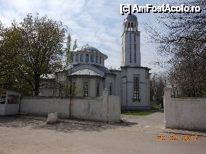 [P01] Giurgiu - Biserica Înălţarea Domnului, Biserica Eroilor.  » foto by iulianic
 - 
<span class="allrVoted glyphicon glyphicon-heart hidden" id="av413616"></span>
<a class="m-l-10 hidden" id="sv413616" onclick="voting_Foto_DelVot(,413616,8317)" role="button">șterge vot <span class="glyphicon glyphicon-remove"></span></a>
<a id="v9413616" class=" c-red"  onclick="voting_Foto_SetVot(413616)" role="button"><span class="glyphicon glyphicon-heart-empty"></span> <b>LIKE</b> = Votează poza</a> <img class="hidden"  id="f413616W9" src="/imagini/loader.gif" border="0" /><span class="AjErrMes hidden" id="e413616ErM"></span>