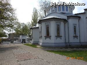 [P02] Giurgiu - Biserica Înălţarea Domnului, aleea spre Mausoleul Eroilor. » foto by iulianic
 - 
<span class="allrVoted glyphicon glyphicon-heart hidden" id="av413617"></span>
<a class="m-l-10 hidden" id="sv413617" onclick="voting_Foto_DelVot(,413617,8317)" role="button">șterge vot <span class="glyphicon glyphicon-remove"></span></a>
<a id="v9413617" class=" c-red"  onclick="voting_Foto_SetVot(413617)" role="button"><span class="glyphicon glyphicon-heart-empty"></span> <b>LIKE</b> = Votează poza</a> <img class="hidden"  id="f413617W9" src="/imagini/loader.gif" border="0" /><span class="AjErrMes hidden" id="e413617ErM"></span>