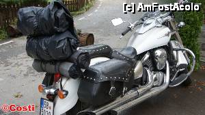 [P31] Motocicleta Kavasaki, cu care cei doi cehi au ajuns în România. Viteza maximă pe kilometraj, 130. mi/h.  » foto by Costi
 - 
<span class="allrVoted glyphicon glyphicon-heart hidden" id="av466179"></span>
<a class="m-l-10 hidden" id="sv466179" onclick="voting_Foto_DelVot(,466179,8322)" role="button">șterge vot <span class="glyphicon glyphicon-remove"></span></a>
<a id="v9466179" class=" c-red"  onclick="voting_Foto_SetVot(466179)" role="button"><span class="glyphicon glyphicon-heart-empty"></span> <b>LIKE</b> = Votează poza</a> <img class="hidden"  id="f466179W9" src="/imagini/loader.gif" border="0" /><span class="AjErrMes hidden" id="e466179ErM"></span>