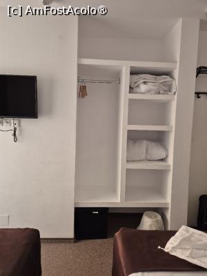 [P01] Nișa pentru haine  » foto by adrianaglogo
 - 
<span class="allrVoted glyphicon glyphicon-heart hidden" id="av1509557"></span>
<a class="m-l-10 hidden" id="sv1509557" onclick="voting_Foto_DelVot(,1509557,8328)" role="button">șterge vot <span class="glyphicon glyphicon-remove"></span></a>
<a id="v91509557" class=" c-red"  onclick="voting_Foto_SetVot(1509557)" role="button"><span class="glyphicon glyphicon-heart-empty"></span> <b>LIKE</b> = Votează poza</a> <img class="hidden"  id="f1509557W9" src="/imagini/loader.gif" border="0" /><span class="AjErrMes hidden" id="e1509557ErM"></span>