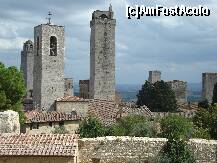 [P11] San Gimignano » foto by gabivl
 - 
<span class="allrVoted glyphicon glyphicon-heart hidden" id="av180045"></span>
<a class="m-l-10 hidden" id="sv180045" onclick="voting_Foto_DelVot(,180045,8341)" role="button">șterge vot <span class="glyphicon glyphicon-remove"></span></a>
<a id="v9180045" class=" c-red"  onclick="voting_Foto_SetVot(180045)" role="button"><span class="glyphicon glyphicon-heart-empty"></span> <b>LIKE</b> = Votează poza</a> <img class="hidden"  id="f180045W9" src="/imagini/loader.gif" border="0" /><span class="AjErrMes hidden" id="e180045ErM"></span>