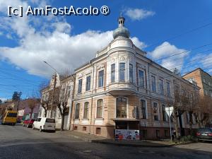 [P02] Cernăuți, Str. Shevchenka, Muzeul Memorial Volodymyr Ivasyuk » foto by mprofeanu
 - 
<span class="allrVoted glyphicon glyphicon-heart hidden" id="av1507594"></span>
<a class="m-l-10 hidden" id="sv1507594" onclick="voting_Foto_DelVot(,1507594,8421)" role="button">șterge vot <span class="glyphicon glyphicon-remove"></span></a>
<a id="v91507594" class=" c-red"  onclick="voting_Foto_SetVot(1507594)" role="button"><span class="glyphicon glyphicon-heart-empty"></span> <b>LIKE</b> = Votează poza</a> <img class="hidden"  id="f1507594W9" src="/imagini/loader.gif" border="0" /><span class="AjErrMes hidden" id="e1507594ErM"></span>