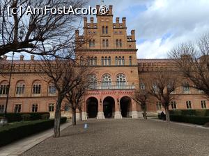 [P51] Cernăuți, Universitatea Națională „Iuri Fedkovici”, Rectoratul fost Palat Mitropolitan » foto by mprofeanu
 - 
<span class="allrVoted glyphicon glyphicon-heart hidden" id="av1507643"></span>
<a class="m-l-10 hidden" id="sv1507643" onclick="voting_Foto_DelVot(,1507643,8421)" role="button">șterge vot <span class="glyphicon glyphicon-remove"></span></a>
<a id="v91507643" class=" c-red"  onclick="voting_Foto_SetVot(1507643)" role="button"><span class="glyphicon glyphicon-heart-empty"></span> <b>LIKE</b> = Votează poza</a> <img class="hidden"  id="f1507643W9" src="/imagini/loader.gif" border="0" /><span class="AjErrMes hidden" id="e1507643ErM"></span>