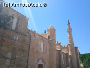 [P13] Sf. George, au dat jos turnurile, au montat două minarete și cam atât. » foto by Radix7
 - 
<span class="allrVoted glyphicon glyphicon-heart hidden" id="av1482079"></span>
<a class="m-l-10 hidden" id="sv1482079" onclick="voting_Foto_DelVot(,1482079,8430)" role="button">șterge vot <span class="glyphicon glyphicon-remove"></span></a>
<a id="v91482079" class=" c-red"  onclick="voting_Foto_SetVot(1482079)" role="button"><span class="glyphicon glyphicon-heart-empty"></span> <b>LIKE</b> = Votează poza</a> <img class="hidden"  id="f1482079W9" src="/imagini/loader.gif" border="0" /><span class="AjErrMes hidden" id="e1482079ErM"></span>