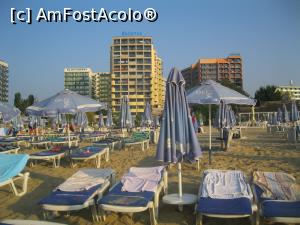 [P06] plaja si hotelul in fundal » foto by mbrandusa
 - 
<span class="allrVoted glyphicon glyphicon-heart hidden" id="av770340"></span>
<a class="m-l-10 hidden" id="sv770340" onclick="voting_Foto_DelVot(,770340,8448)" role="button">șterge vot <span class="glyphicon glyphicon-remove"></span></a>
<a id="v9770340" class=" c-red"  onclick="voting_Foto_SetVot(770340)" role="button"><span class="glyphicon glyphicon-heart-empty"></span> <b>LIKE</b> = Votează poza</a> <img class="hidden"  id="f770340W9" src="/imagini/loader.gif" border="0" /><span class="AjErrMes hidden" id="e770340ErM"></span>